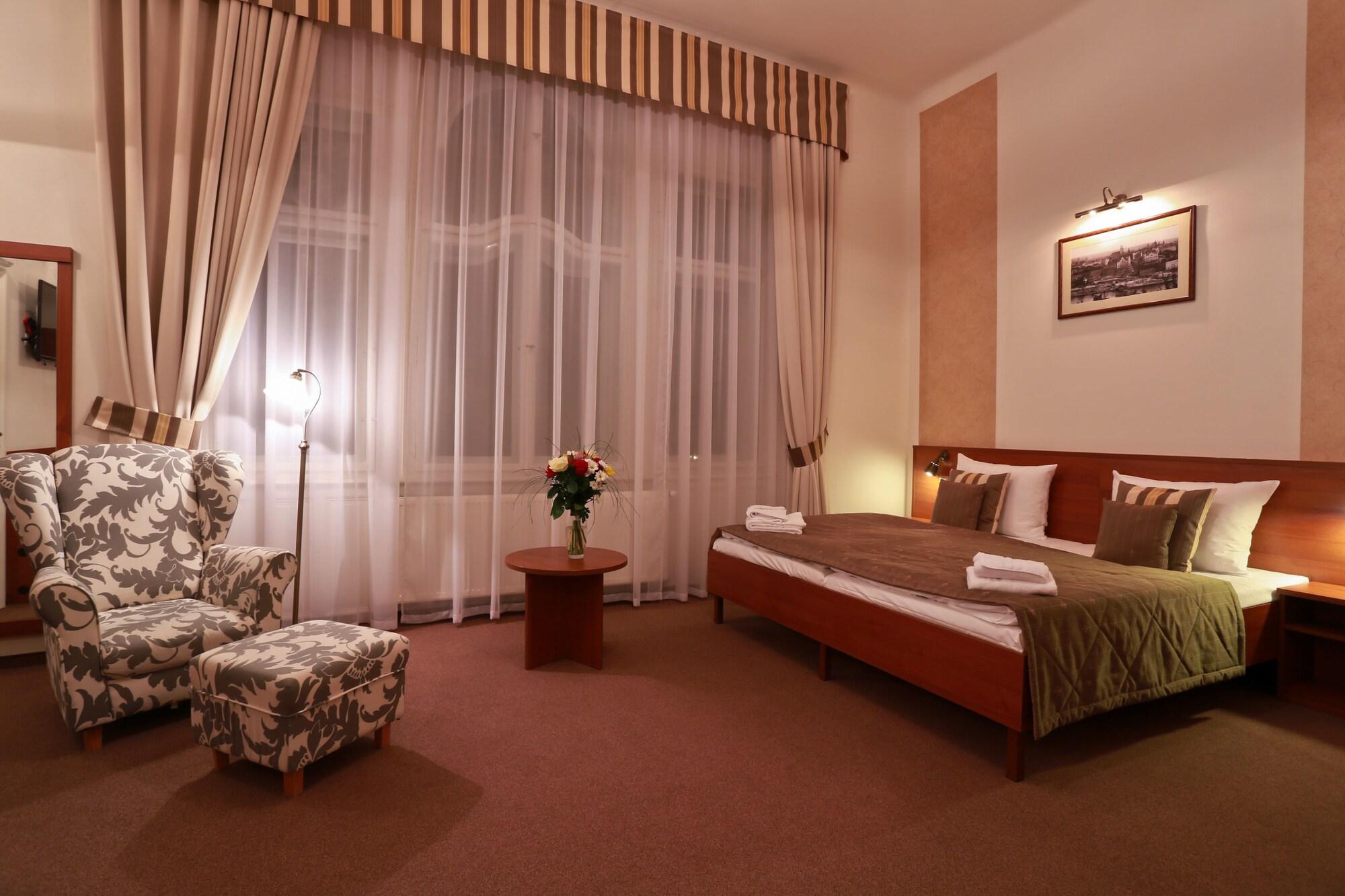 Hotel Svaty Jan 布拉格 外观 照片