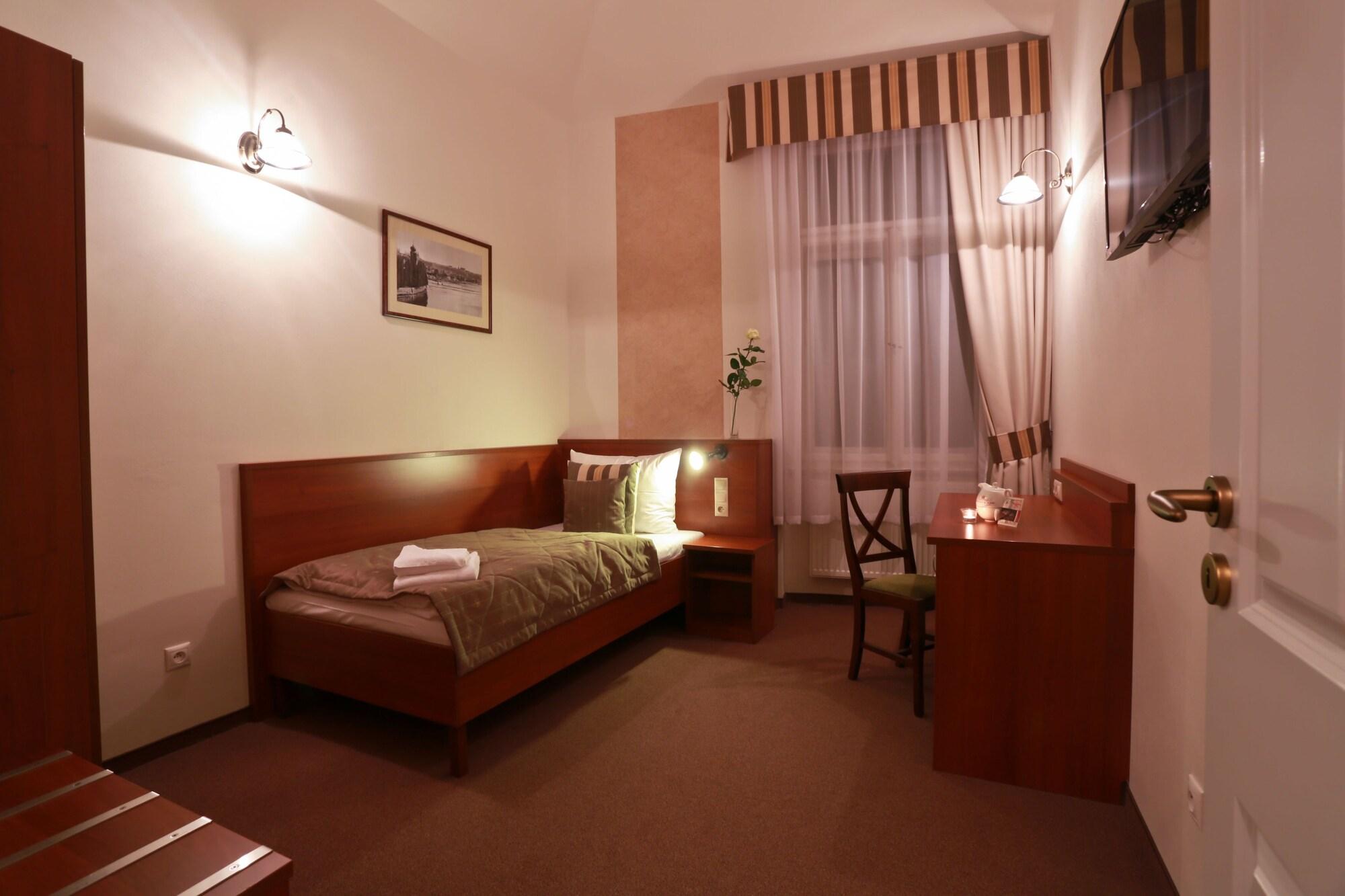 Hotel Svaty Jan 布拉格 外观 照片